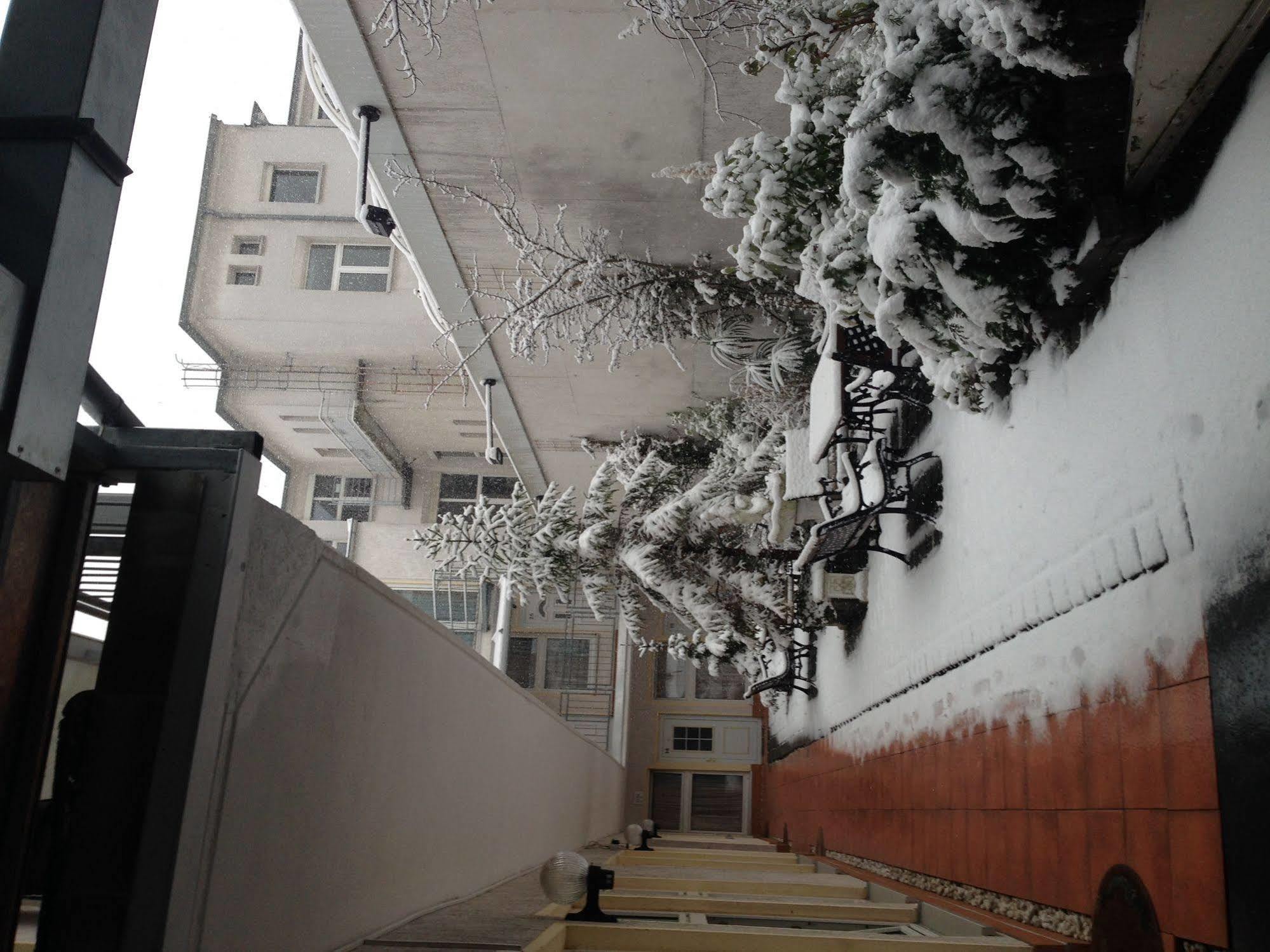 City Lounge Hotel Дюселдорф Екстериор снимка