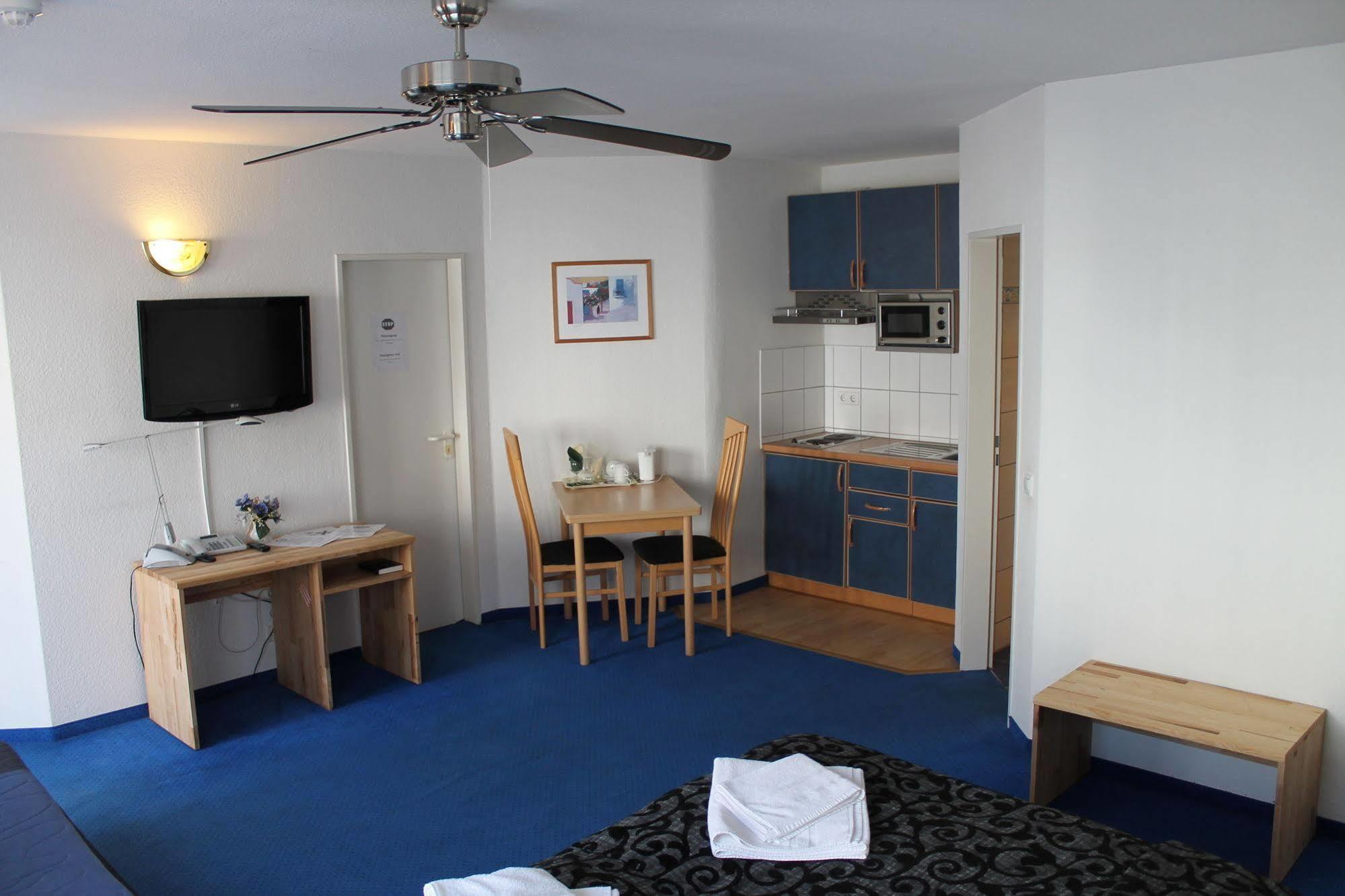 City Lounge Hotel Дюселдорф Екстериор снимка