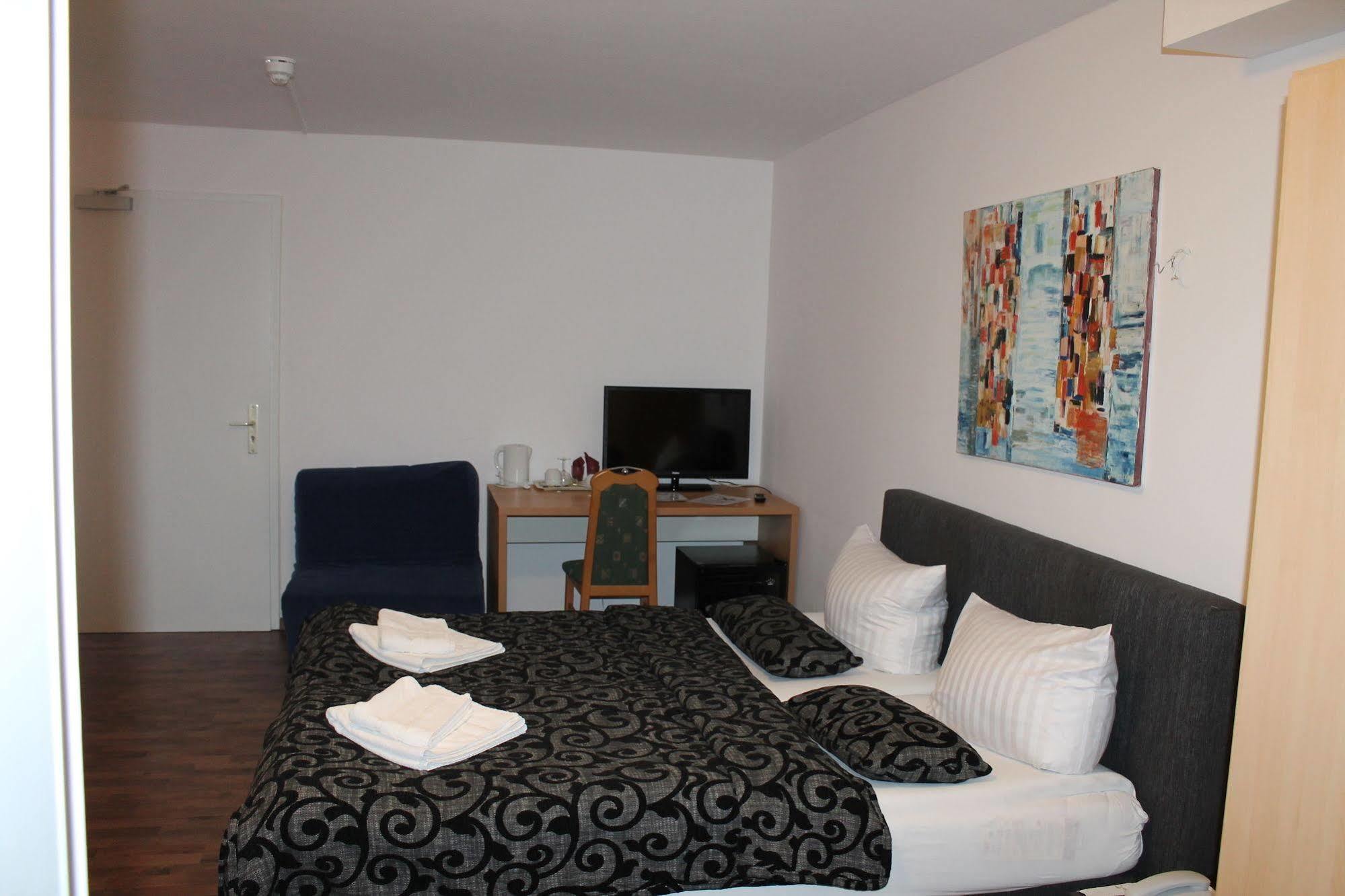 City Lounge Hotel Дюселдорф Екстериор снимка
