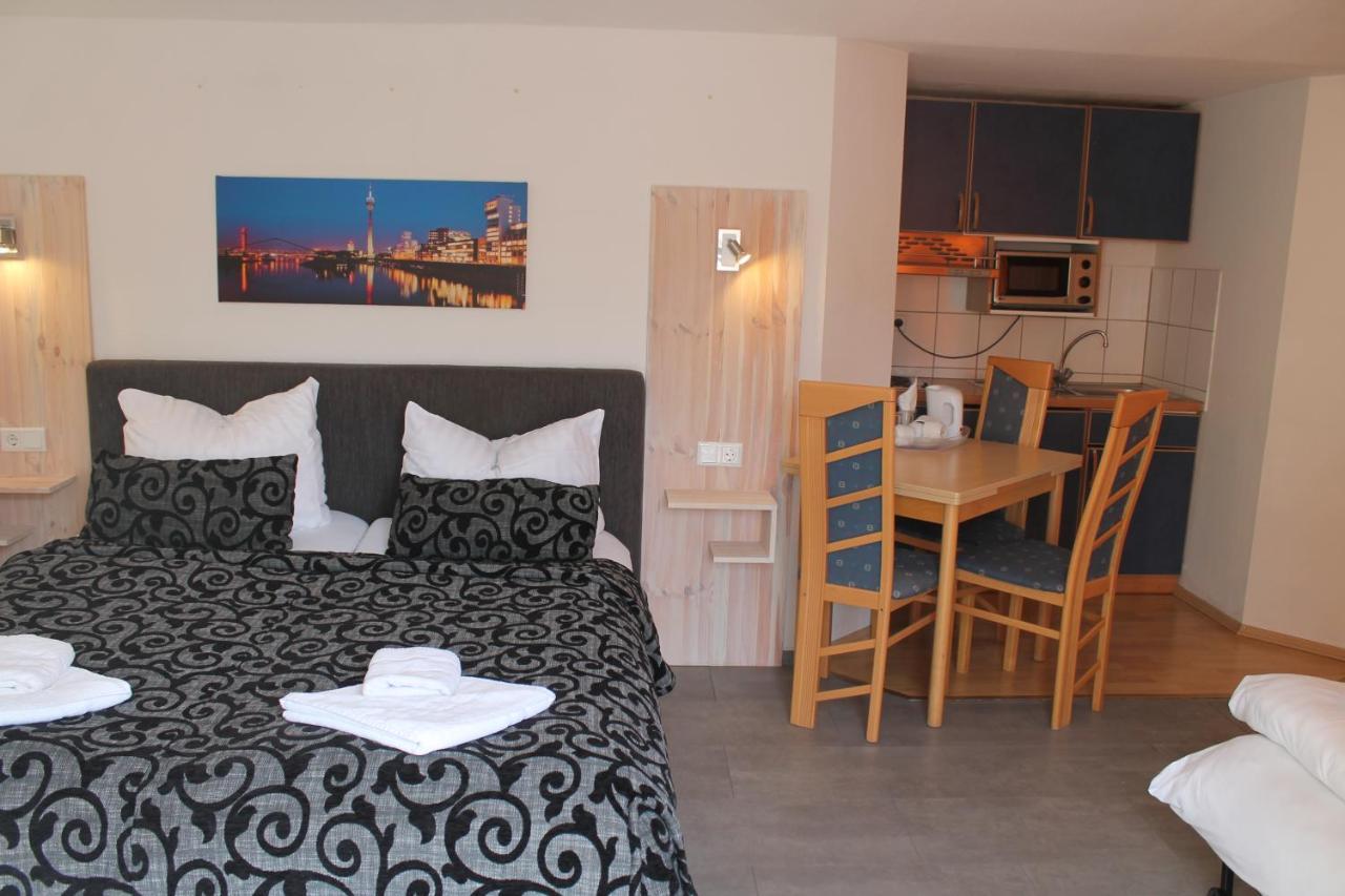 City Lounge Hotel Дюселдорф Екстериор снимка